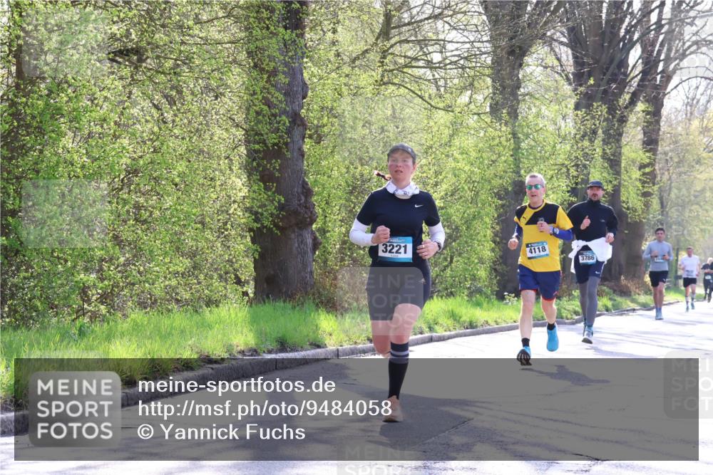 12.04.2026 - 45. Internationalen Wilhelmsburger Insellauf Yannick Fuchs http://msf.ph/oto/9484058 12.04.2026 10:26:06 Laufen 3221, 4118, 3786 meine-sportfotos.de
