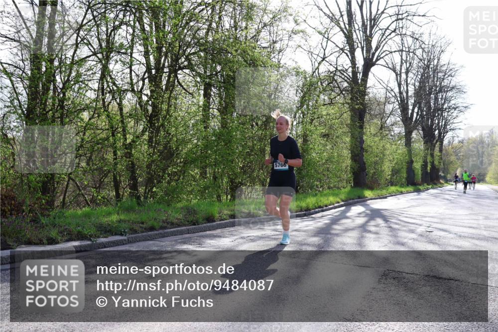 12.04.2026 - 45. Internationalen Wilhelmsburger Insellauf Yannick Fuchs http://msf.ph/oto/9484087 12.04.2026 10:33:15 Laufen 5766 meine-sportfotos.de