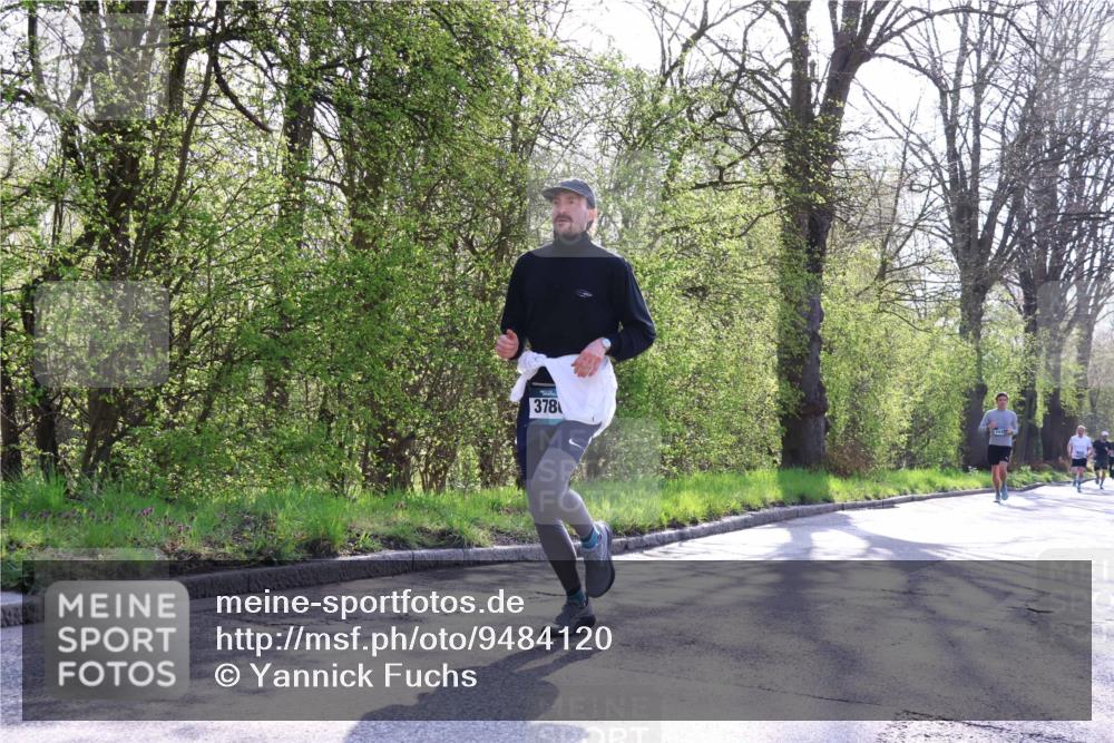 12.04.2026 - 45. Internationalen Wilhelmsburger Insellauf Yannick Fuchs http://msf.ph/oto/9484120 12.04.2026 10:26:11 Laufen 378 meine-sportfotos.de