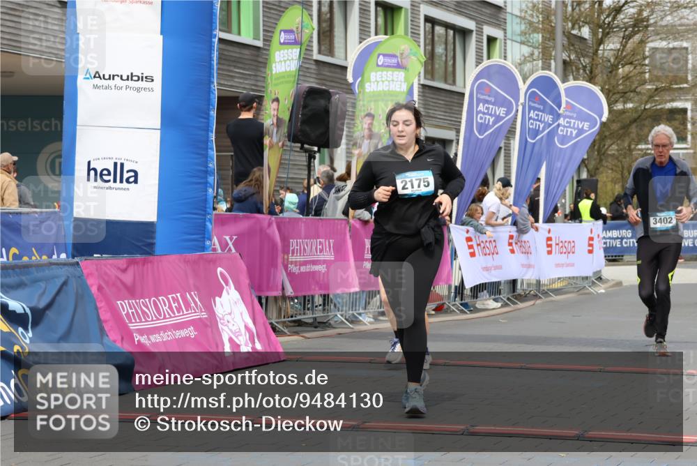 12.04.2026 - 45. Internationalen Wilhelmsburger Insellauf Strokosch-Dieckow http://msf.ph/oto/9484130 12.04.2026 13:22:00 Ziel 4800, 4047, 2175, 3402 meine-sportfotos.de
