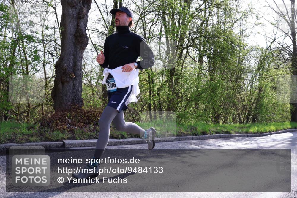 12.04.2026 - 45. Internationalen Wilhelmsburger Insellauf Yannick Fuchs http://msf.ph/oto/9484133 12.04.2026 10:26:12 Laufen 3786 meine-sportfotos.de