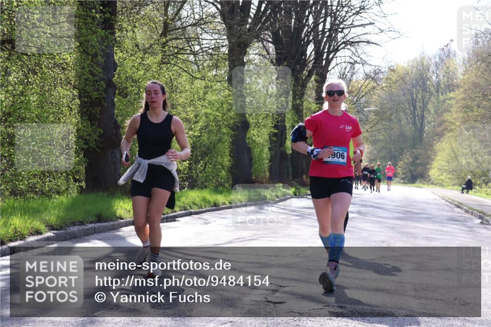 12.04.2026 - 45. Internationalen Wilhelmsburger Insellauf Yannick Fuchs http://msf.ph/oto/9484154 12.04.2026 10:33:27 Laufen 906 meine-sportfotos.de