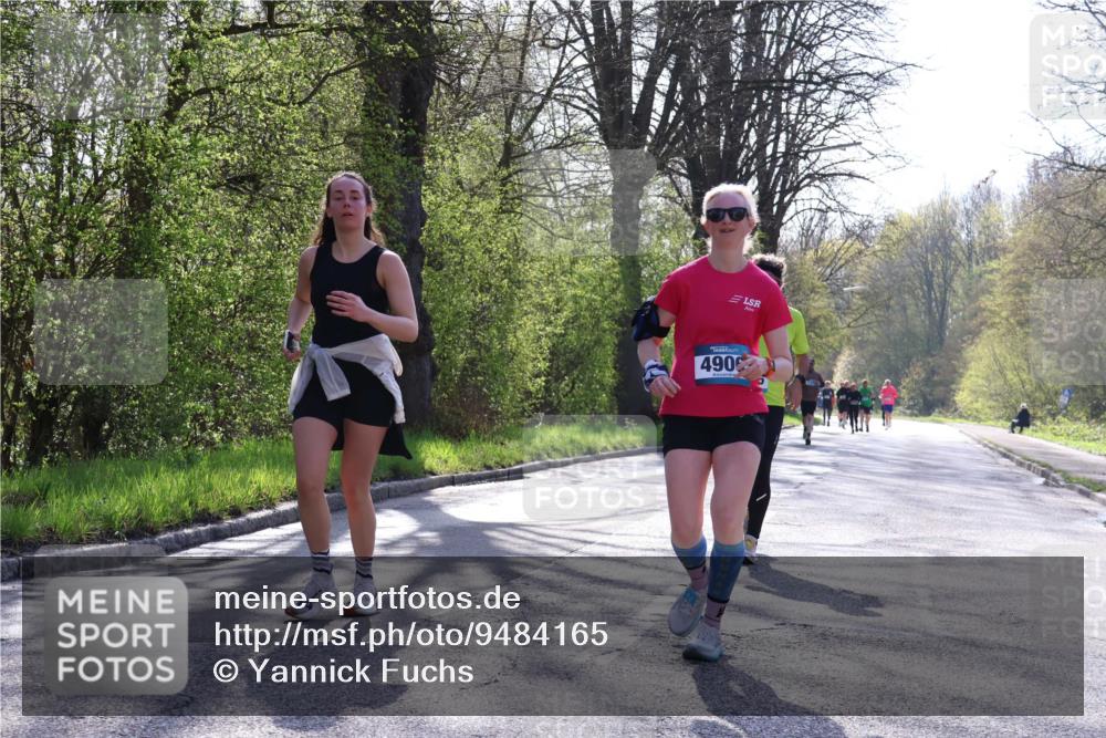 12.04.2026 - 45. Internationalen Wilhelmsburger Insellauf Yannick Fuchs http://msf.ph/oto/9484165 12.04.2026 10:33:28 Laufen 490 meine-sportfotos.de