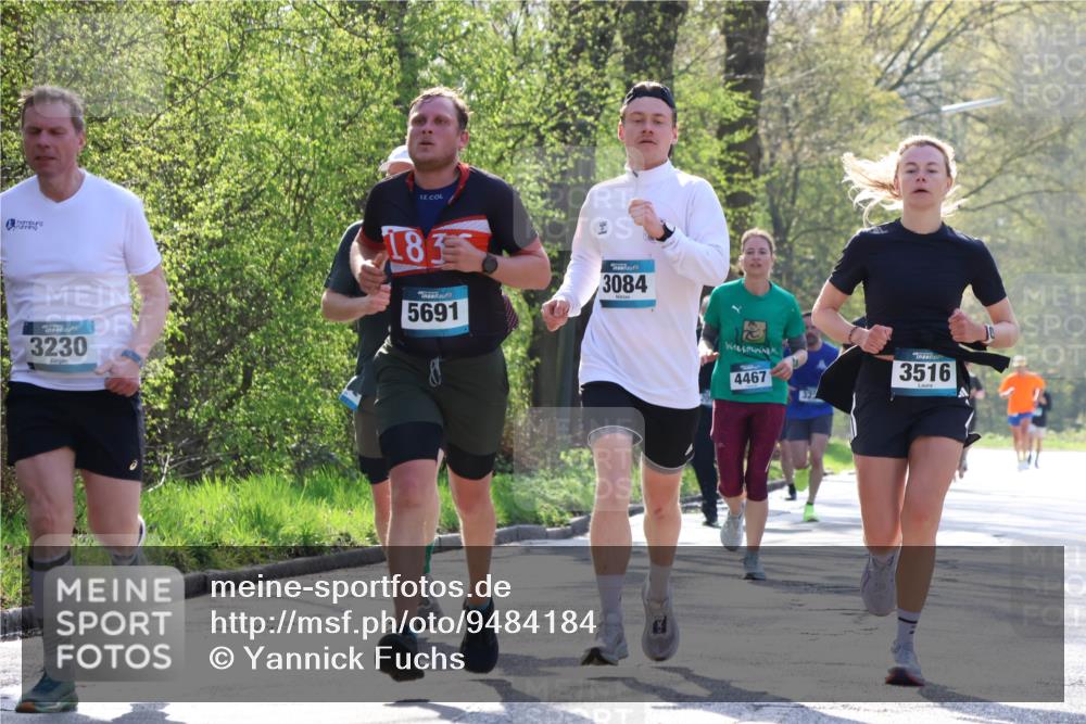 12.04.2026 - 45. Internationalen Wilhelmsburger Insellauf Yannick Fuchs http://msf.ph/oto/9484184 12.04.2026 10:26:19 Laufen 181, 3230, 5691, 3084, 4467, 3516 meine-sportfotos.de