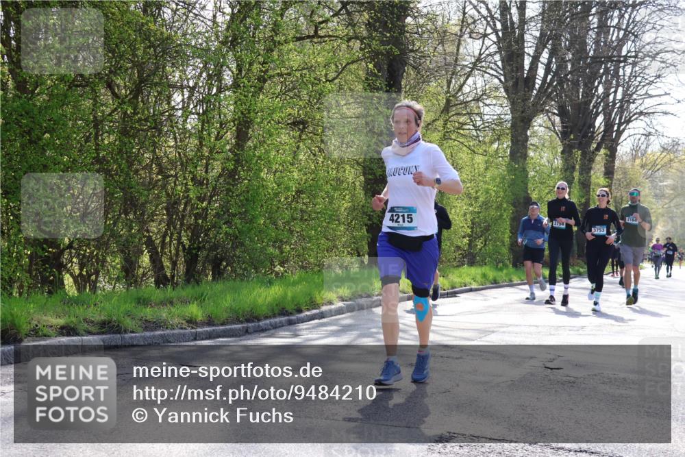 12.04.2026 - 45. Internationalen Wilhelmsburger Insellauf Yannick Fuchs http://msf.ph/oto/9484210 12.04.2026 10:45:55 Laufen 4215, 3754, 3753, 2164 meine-sportfotos.de