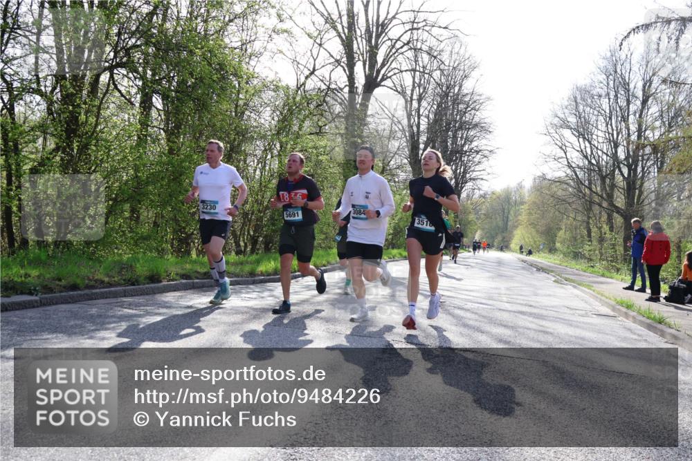 12.04.2026 - 45. Internationalen Wilhelmsburger Insellauf Yannick Fuchs http://msf.ph/oto/9484226 12.04.2026 10:26:22 Laufen 3230, 18, 5691, 3084, 3516 meine-sportfotos.de