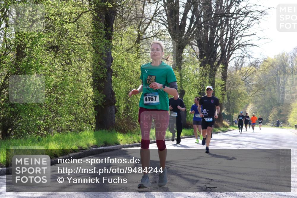 12.04.2026 - 45. Internationalen Wilhelmsburger Insellauf Yannick Fuchs http://msf.ph/oto/9484244 12.04.2026 10:26:24 Laufen 4467, 2090, 2090, 323, 4544 meine-sportfotos.de