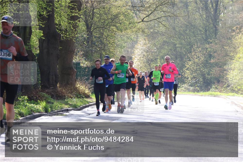 12.04.2026 - 45. Internationalen Wilhelmsburger Insellauf Yannick Fuchs http://msf.ph/oto/9484284 12.04.2026 10:33:34 Laufen 3356, 5341, 4739, 3173, 500, 600, 0, 4758 meine-sportfotos.de