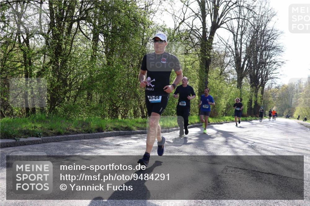 12.04.2026 - 45. Internationalen Wilhelmsburger Insellauf Yannick Fuchs http://msf.ph/oto/9484291 12.04.2026 10:26:28 Laufen 4544, 2090, 3238 meine-sportfotos.de