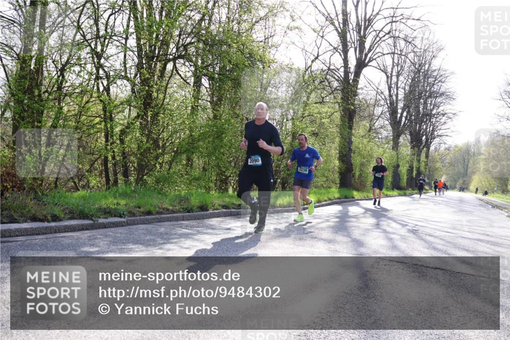12.04.2026 - 45. Internationalen Wilhelmsburger Insellauf Yannick Fuchs http://msf.ph/oto/9484302 12.04.2026 10:26:29 Laufen 2090, 3238 meine-sportfotos.de
