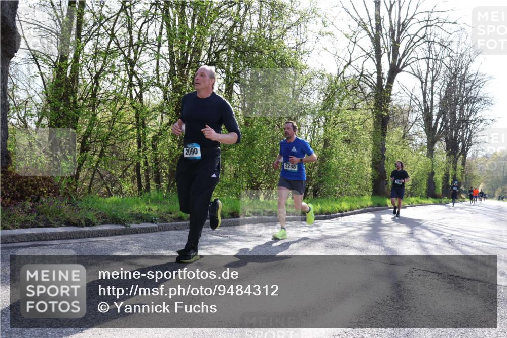 12.04.2026 - 45. Internationalen Wilhelmsburger Insellauf Yannick Fuchs http://msf.ph/oto/9484312 12.04.2026 10:26:30 Laufen 2090, 3238, 25829 meine-sportfotos.de