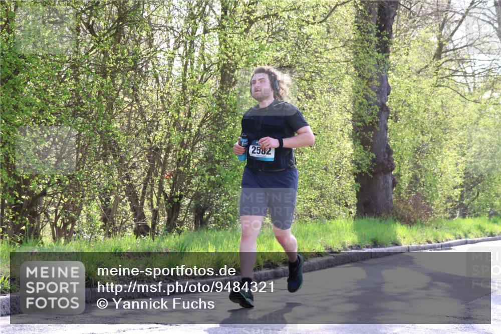 12.04.2026 - 45. Internationalen Wilhelmsburger Insellauf Yannick Fuchs http://msf.ph/oto/9484321 12.04.2026 10:26:31 Laufen 2582 meine-sportfotos.de