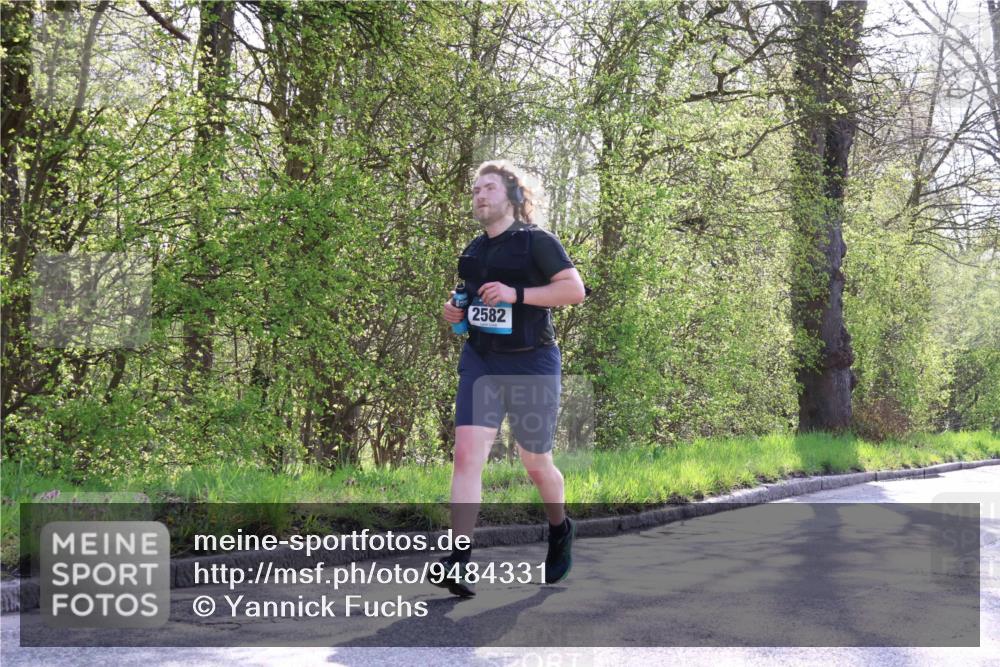 12.04.2026 - 45. Internationalen Wilhelmsburger Insellauf Yannick Fuchs http://msf.ph/oto/9484331 12.04.2026 10:26:32 Laufen 2582 meine-sportfotos.de