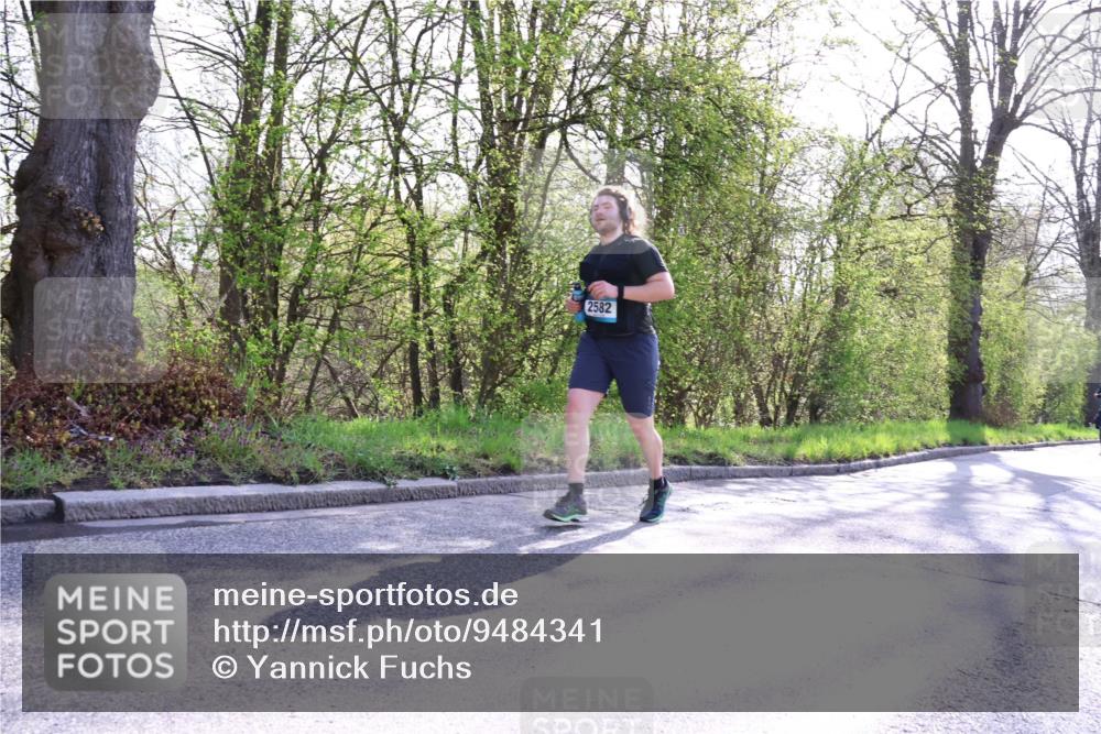 12.04.2026 - 45. Internationalen Wilhelmsburger Insellauf Yannick Fuchs http://msf.ph/oto/9484341 12.04.2026 10:26:33 Laufen 2582 meine-sportfotos.de