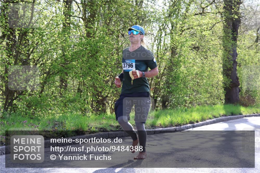 12.04.2026 - 45. Internationalen Wilhelmsburger Insellauf Yannick Fuchs http://msf.ph/oto/9484388 12.04.2026 10:26:37 Laufen 3796 meine-sportfotos.de