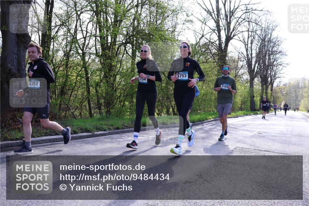 12.04.2026 - 45. Internationalen Wilhelmsburger Insellauf Yannick Fuchs http://msf.ph/oto/9484434 12.04.2026 10:46:00 Laufen 3754, 4352, 3753, 28, 2164 meine-sportfotos.de