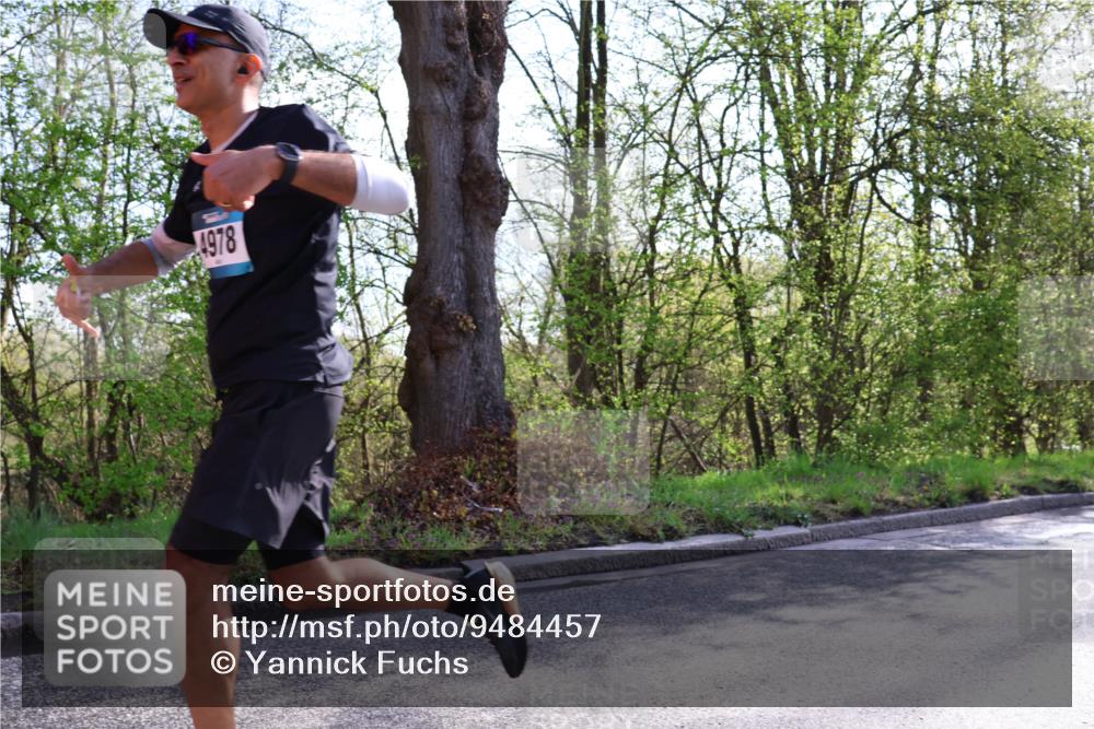 12.04.2026 - 45. Internationalen Wilhelmsburger Insellauf Yannick Fuchs http://msf.ph/oto/9484457 12.04.2026 10:26:44 Laufen 4978 meine-sportfotos.de