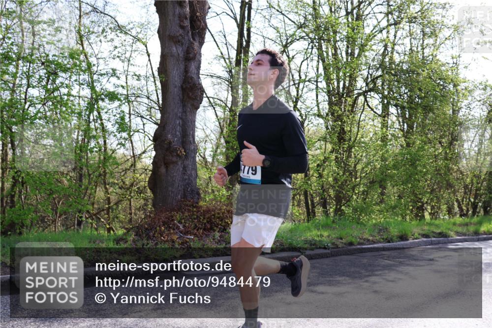 12.04.2026 - 45. Internationalen Wilhelmsburger Insellauf Yannick Fuchs http://msf.ph/oto/9484479 12.04.2026 10:26:46 Laufen 779 meine-sportfotos.de