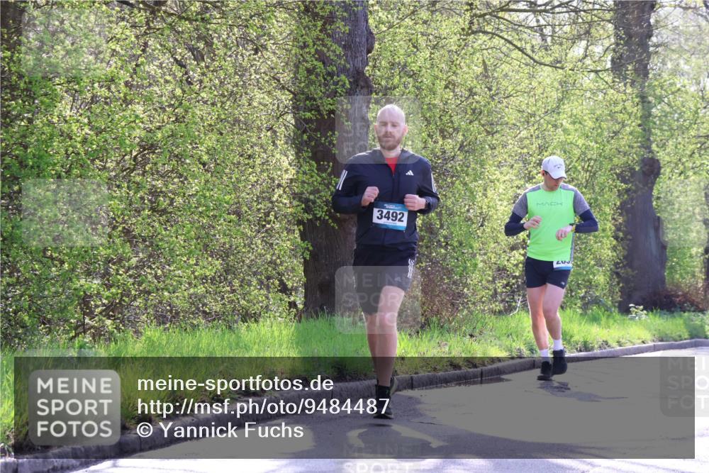 12.04.2026 - 45. Internationalen Wilhelmsburger Insellauf Yannick Fuchs http://msf.ph/oto/9484487 12.04.2026 10:26:54 Laufen 3492 meine-sportfotos.de