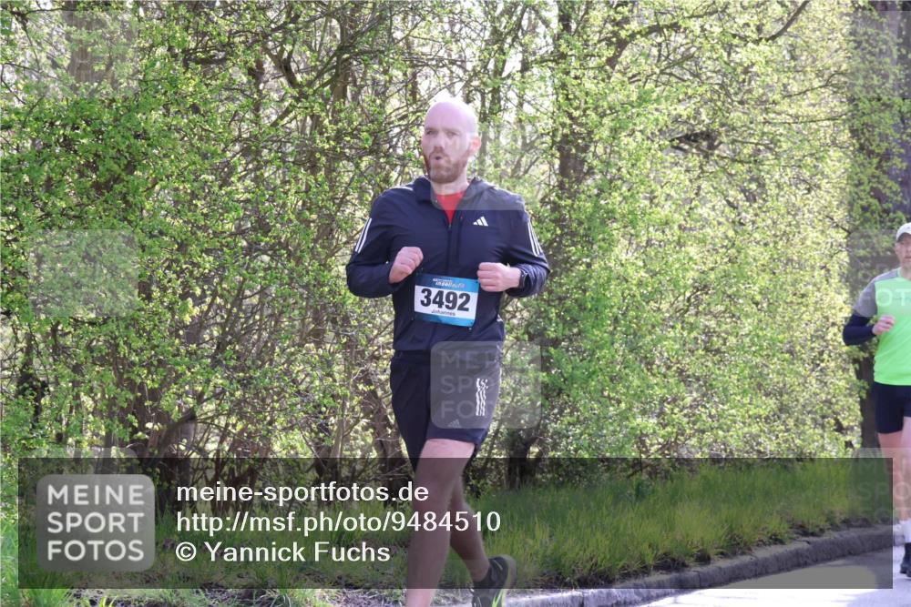 12.04.2026 - 45. Internationalen Wilhelmsburger Insellauf Yannick Fuchs http://msf.ph/oto/9484510 12.04.2026 10:26:56 Laufen 3492 meine-sportfotos.de