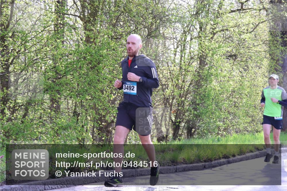 12.04.2026 - 45. Internationalen Wilhelmsburger Insellauf Yannick Fuchs http://msf.ph/oto/9484516 12.04.2026 10:26:56 Laufen 3492 meine-sportfotos.de