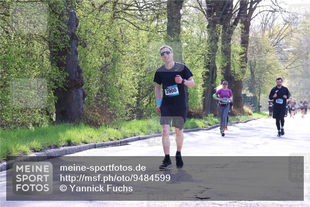 12.04.2026 - 45. Internationalen Wilhelmsburger Insellauf Yannick Fuchs http://msf.ph/oto/9484599 12.04.2026 10:46:03 Laufen 2900, 896, 4654 meine-sportfotos.de