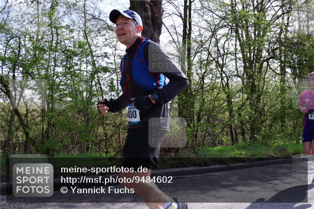 12.04.2026 - 45. Internationalen Wilhelmsburger Insellauf Yannick Fuchs http://msf.ph/oto/9484602 12.04.2026 10:27:04 Laufen 030, 21 meine-sportfotos.de