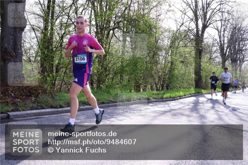 12.04.2026 - 45. Internationalen Wilhelmsburger Insellauf Yannick Fuchs http://msf.ph/oto/9484607 12.04.2026 10:27:05 Laufen 2106, 2115, 679 meine-sportfotos.de