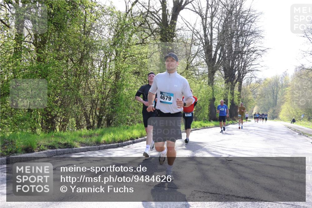 12.04.2026 - 45. Internationalen Wilhelmsburger Insellauf Yannick Fuchs http://msf.ph/oto/9484626 12.04.2026 10:27:07 Laufen 4679, 2710, 2568 meine-sportfotos.de