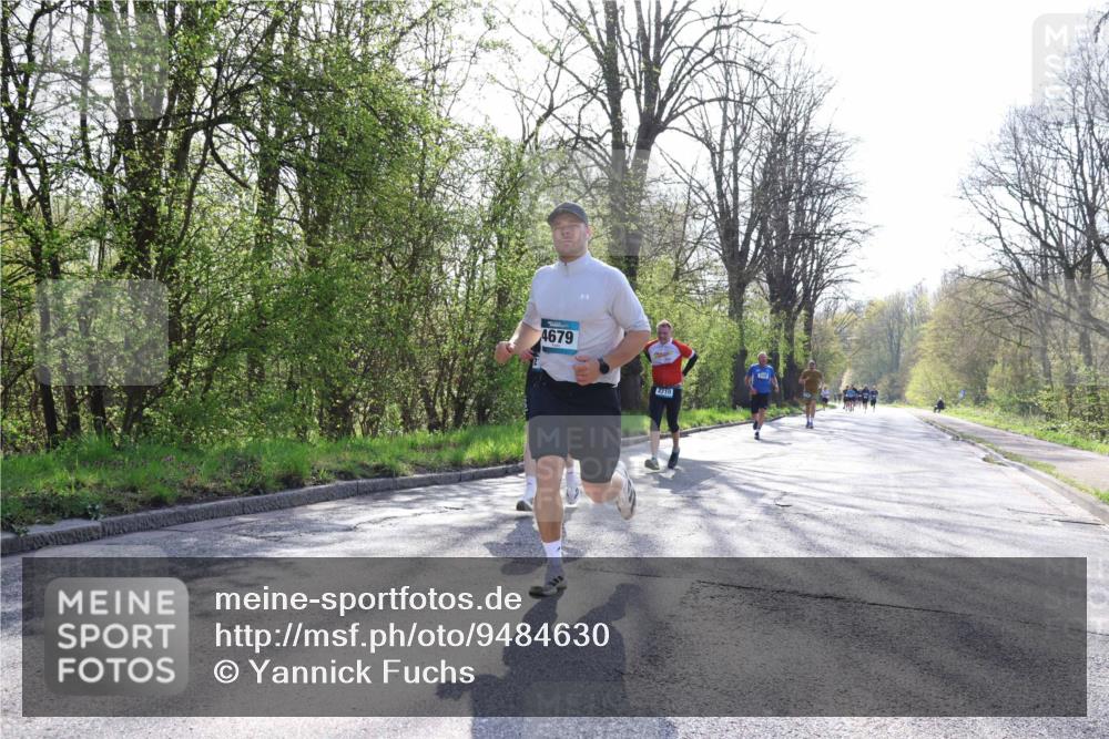 12.04.2026 - 45. Internationalen Wilhelmsburger Insellauf Yannick Fuchs http://msf.ph/oto/9484630 12.04.2026 10:27:07 Laufen 4679, 2710 meine-sportfotos.de