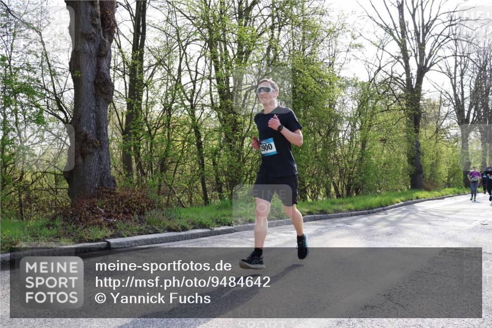 12.04.2026 - 45. Internationalen Wilhelmsburger Insellauf Yannick Fuchs http://msf.ph/oto/9484642 12.04.2026 10:46:06 Laufen 2900 meine-sportfotos.de