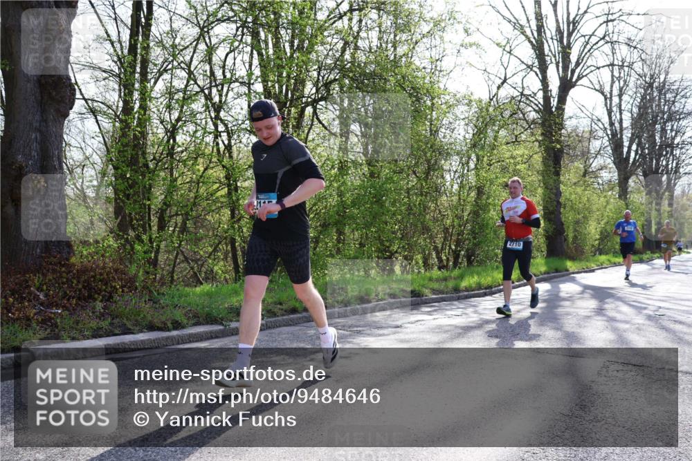 12.04.2026 - 45. Internationalen Wilhelmsburger Insellauf Yannick Fuchs http://msf.ph/oto/9484646 12.04.2026 10:27:08 Laufen 2710 meine-sportfotos.de