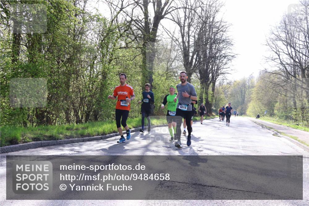 12.04.2026 - 45. Internationalen Wilhelmsburger Insellauf Yannick Fuchs http://msf.ph/oto/9484658 12.04.2026 10:33:52 Laufen 3653, 500, 4758, 4815 meine-sportfotos.de