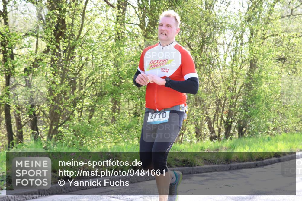 12.04.2026 - 45. Internationalen Wilhelmsburger Insellauf Yannick Fuchs http://msf.ph/oto/9484661 12.04.2026 10:27:09 Laufen 2710 meine-sportfotos.de