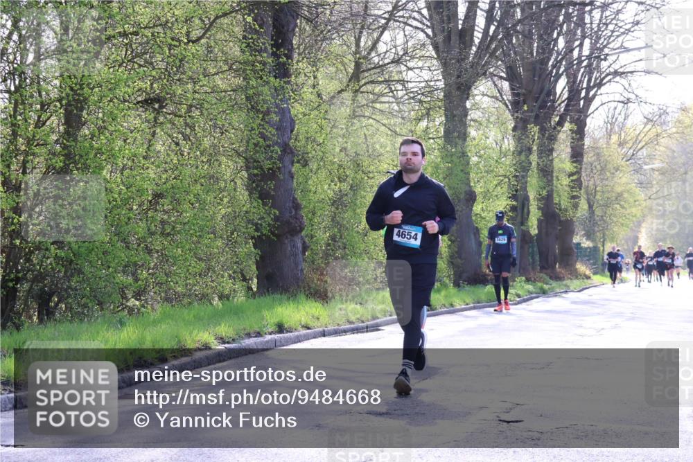 12.04.2026 - 45. Internationalen Wilhelmsburger Insellauf Yannick Fuchs http://msf.ph/oto/9484668 12.04.2026 10:46:08 Laufen 4654, 5629 meine-sportfotos.de