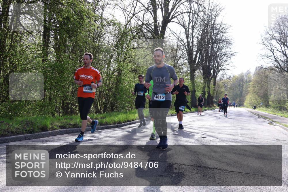 12.04.2026 - 45. Internationalen Wilhelmsburger Insellauf Yannick Fuchs http://msf.ph/oto/9484706 12.04.2026 10:33:53 Laufen 2007, 5009, 3653, 4815, 3345 meine-sportfotos.de