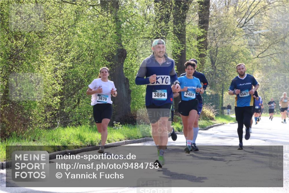 12.04.2026 - 45. Internationalen Wilhelmsburger Insellauf Yannick Fuchs http://msf.ph/oto/9484753 12.04.2026 10:27:19 Laufen 3670, 3894, 2451, 5567 meine-sportfotos.de