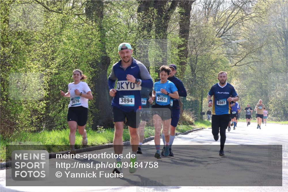 12.04.2026 - 45. Internationalen Wilhelmsburger Insellauf Yannick Fuchs http://msf.ph/oto/9484758 12.04.2026 10:27:19 Laufen 3670, 3894, 44, 2451, 5567, 3087, 3251 meine-sportfotos.de