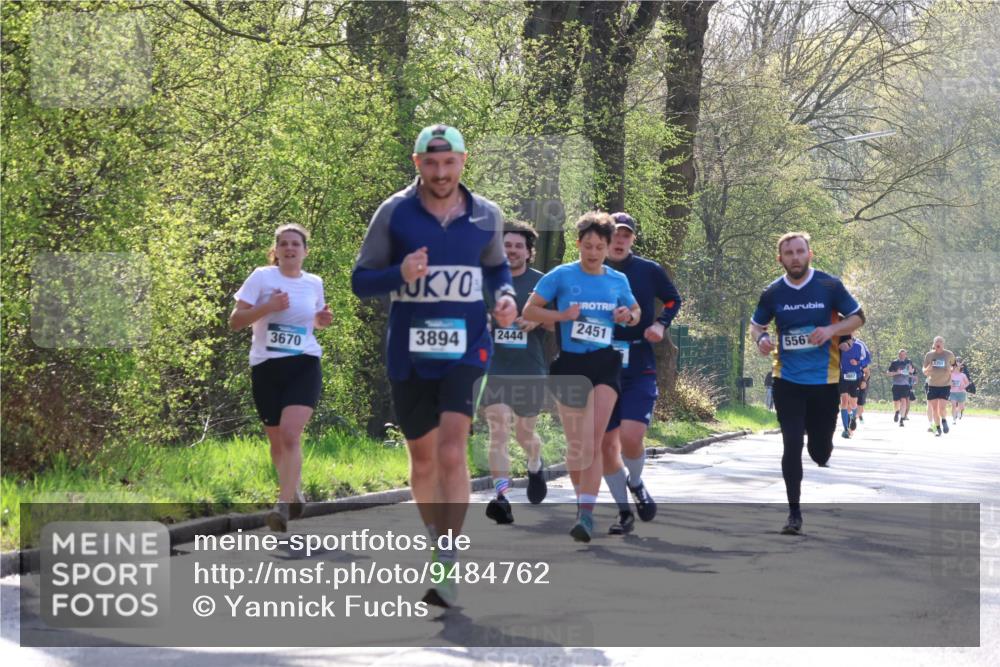 12.04.2026 - 45. Internationalen Wilhelmsburger Insellauf Yannick Fuchs http://msf.ph/oto/9484762 12.04.2026 10:27:19 Laufen 5567, 2451, 2444, 3894, 3670, 5251 meine-sportfotos.de