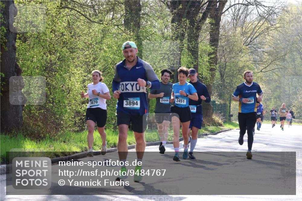 12.04.2026 - 45. Internationalen Wilhelmsburger Insellauf Yannick Fuchs http://msf.ph/oto/9484767 12.04.2026 10:27:20 Laufen 2444, 2451, 3670, 3894, 567, 05, 5251 meine-sportfotos.de