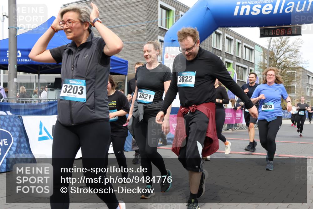 12.04.2026 - 45. Internationalen Wilhelmsburger Insellauf Strokosch-Dieckow http://msf.ph/oto/9484776 12.04.2026 13:21:00 Ziel 3822, 3821, 4999, 4803, 2224, 4223, 4224, 4954, 5258, 3284 meine-sportfotos.de