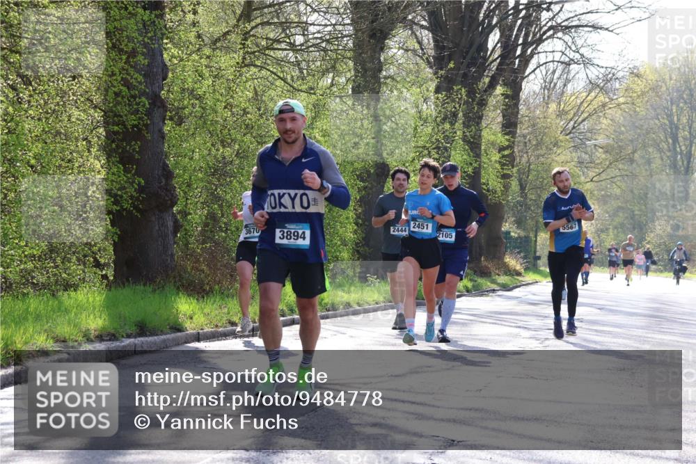 12.04.2026 - 45. Internationalen Wilhelmsburger Insellauf Yannick Fuchs http://msf.ph/oto/9484778 12.04.2026 10:27:20 Laufen 2451, 3670, 2444, 3894, 2105, 5567 meine-sportfotos.de
