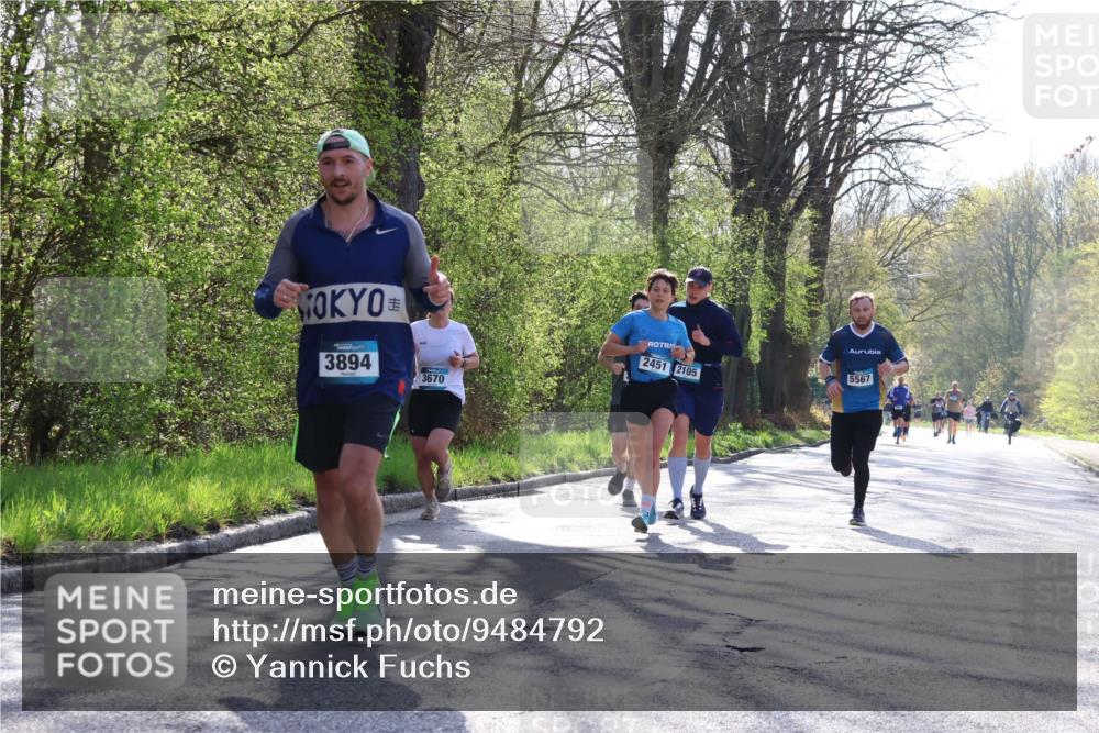 12.04.2026 - 45. Internationalen Wilhelmsburger Insellauf Yannick Fuchs http://msf.ph/oto/9484792 12.04.2026 10:27:21 Laufen 3894, 3670, 2451, 2105, 5567 meine-sportfotos.de