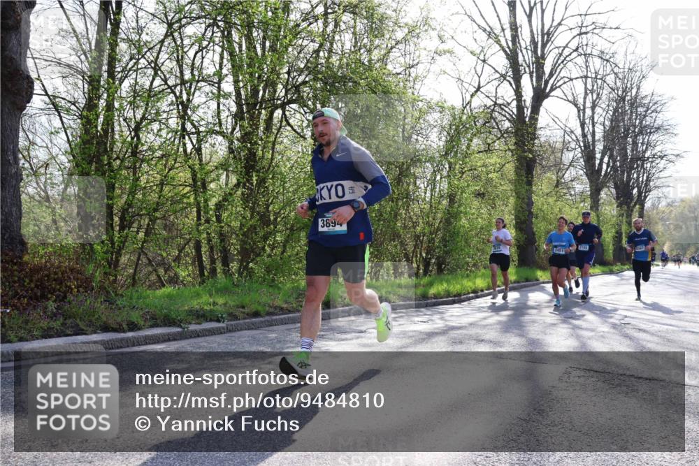 12.04.2026 - 45. Internationalen Wilhelmsburger Insellauf Yannick Fuchs http://msf.ph/oto/9484810 12.04.2026 10:27:22 Laufen 3894, 2451, 2105 meine-sportfotos.de
