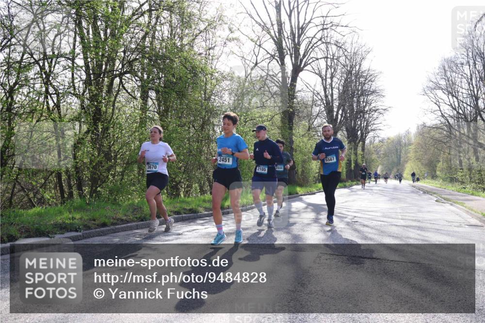 12.04.2026 - 45. Internationalen Wilhelmsburger Insellauf Yannick Fuchs http://msf.ph/oto/9484828 12.04.2026 10:27:24 Laufen 2451, 5567, 3670, 2105, 2444 meine-sportfotos.de