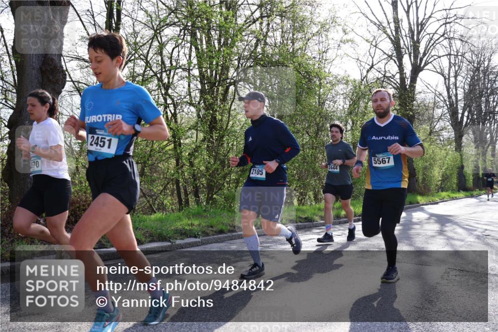 12.04.2026 - 45. Internationalen Wilhelmsburger Insellauf Yannick Fuchs http://msf.ph/oto/9484842 12.04.2026 10:27:25 Laufen 670, 2451, 2444, 2105, 5567 meine-sportfotos.de