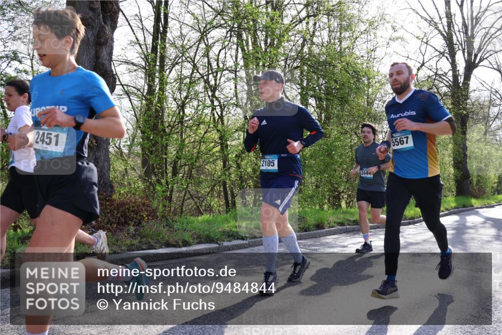 12.04.2026 - 45. Internationalen Wilhelmsburger Insellauf Yannick Fuchs http://msf.ph/oto/9484844 12.04.2026 10:27:25 Laufen 2451, 2105, 244, 5567 meine-sportfotos.de