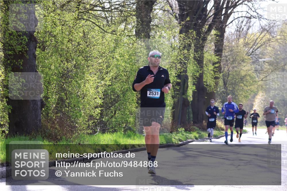 12.04.2026 - 45. Internationalen Wilhelmsburger Insellauf Yannick Fuchs http://msf.ph/oto/9484868 12.04.2026 10:27:28 Laufen 2531, 1975 meine-sportfotos.de
