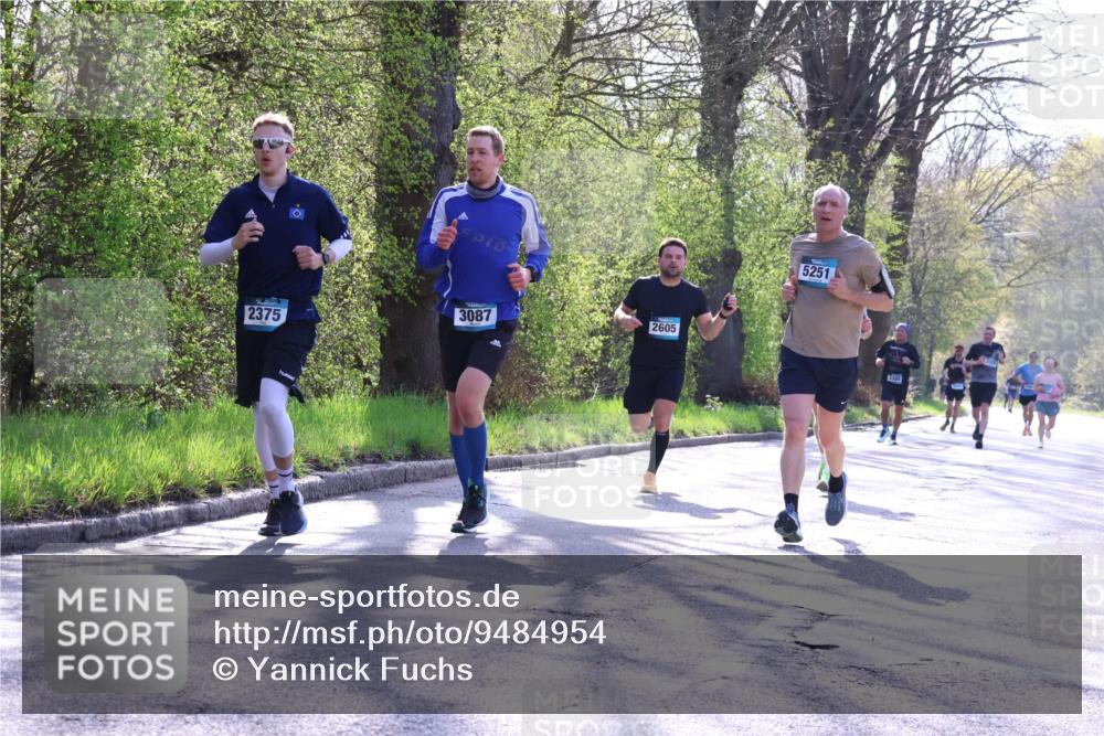 12.04.2026 - 45. Internationalen Wilhelmsburger Insellauf Yannick Fuchs http://msf.ph/oto/9484954 12.04.2026 10:27:38 Laufen 2605, 2375, 3087, 5251 meine-sportfotos.de