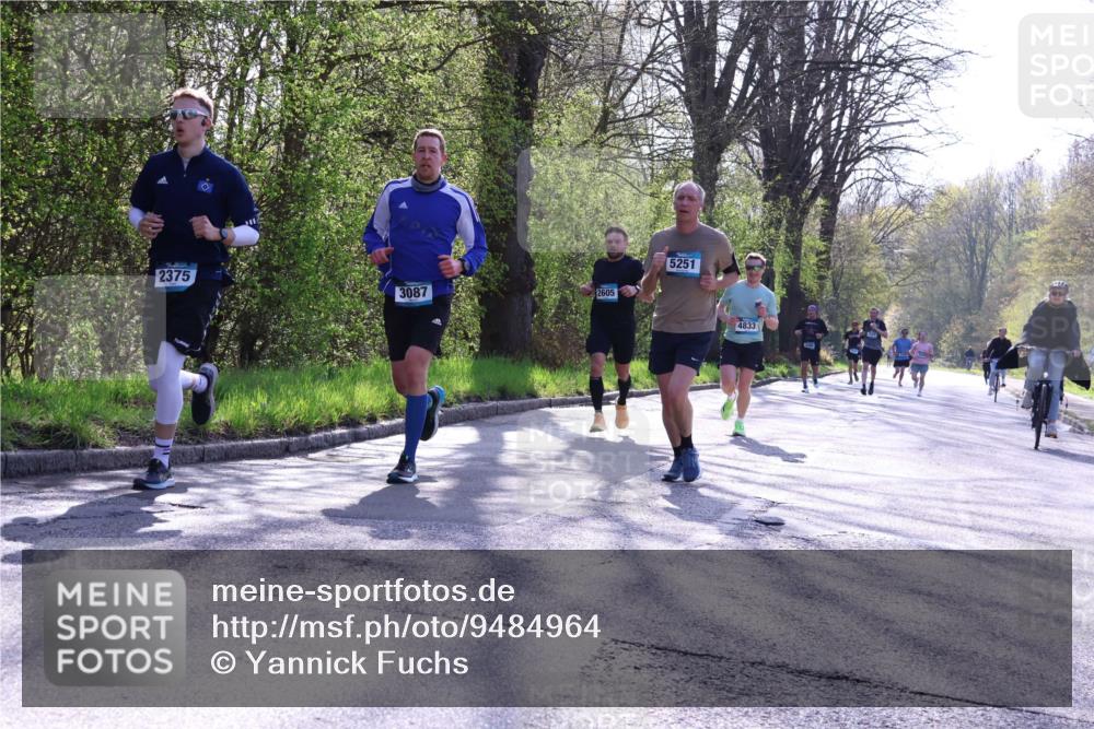 12.04.2026 - 45. Internationalen Wilhelmsburger Insellauf Yannick Fuchs http://msf.ph/oto/9484964 12.04.2026 10:27:39 Laufen 2375, 3087, 2605, 5251, 4833 meine-sportfotos.de